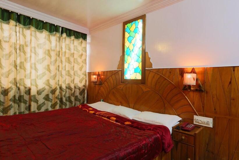 Hotel Assembly Шилонг Екстериор снимка