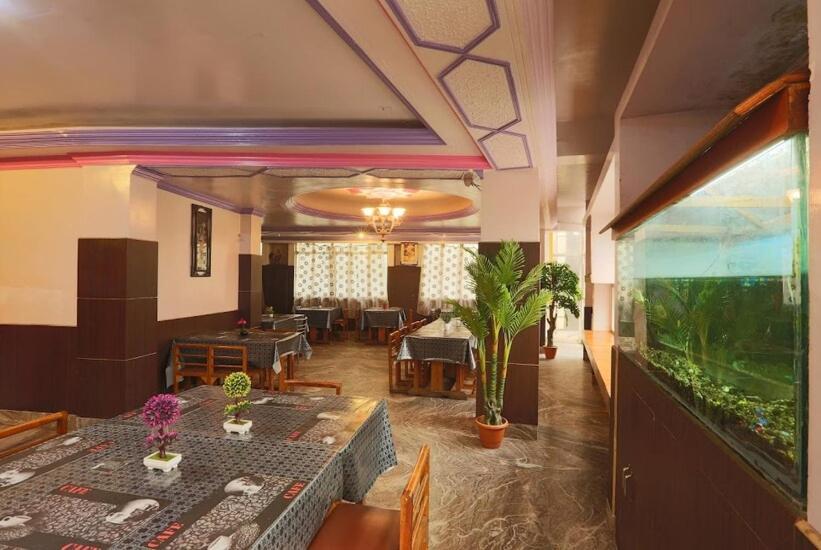 Hotel Assembly Шилонг Екстериор снимка