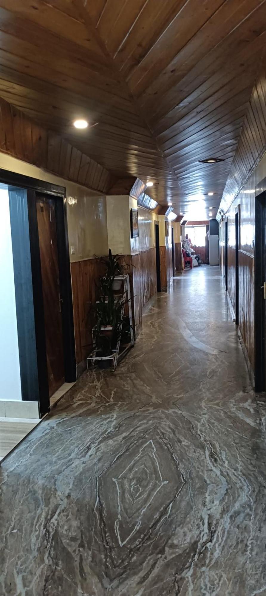 Hotel Assembly Шилонг Екстериор снимка