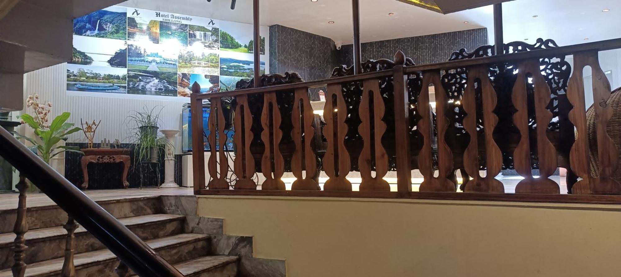 Hotel Assembly Шилонг Екстериор снимка