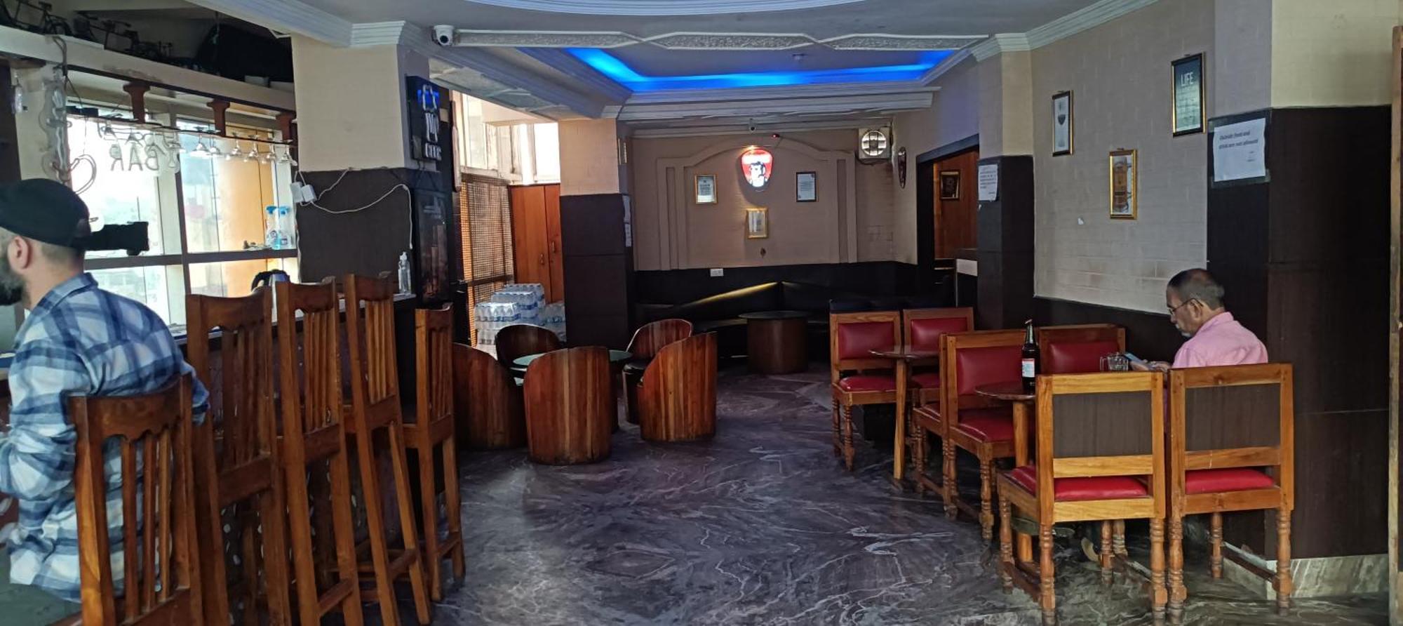 Hotel Assembly Шилонг Екстериор снимка